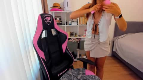 Snapshot of jodieangel4sin chatting on 10-01-25, 09:04 nude photos videos online show from 10-01-25, 09:04