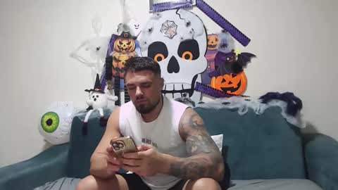 Snapshot of jodogs chatting on 10-26-25, 05:24 Tiberius online show from 10-26-25, 05:24