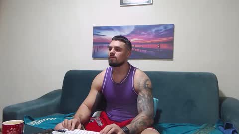 Snapshot of jodogs chatting on 01-10-26, 05:53 Tiberius online show from 01-10-26, 05:53