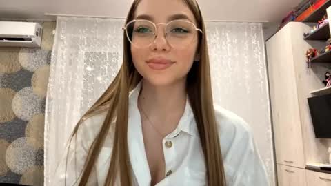 Kate online show from 05-25-26, 06:03