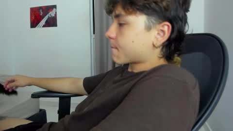 Snapshot of joe23___ chatting on 11-27-25, 06:37 Joe online show from 11-27-25, 06:37