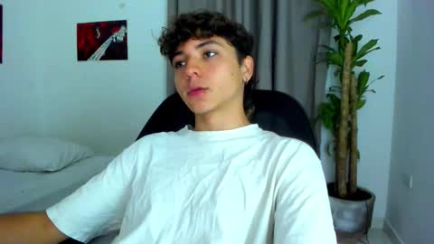 Snapshot of joe23___ chatting on 12-23-25, 10:57 Joe online show from 12-23-25, 10:57