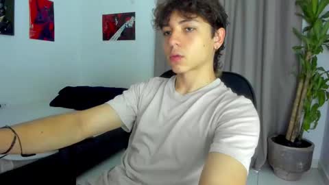 Snapshot of joe23___ chatting on 01-12-26, 11:48 Joe online show from 01-12-26, 11:48