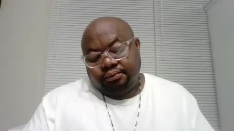 Snapshot of joe25123 chatting on 06-29-26, 03:24 joe25123 online show from 06-29-26, 03:24