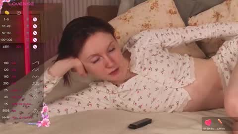 Snapshot of joe___joe chatting on 10-18-25, 05:10 Joe online show from 10-18-25, 05:10