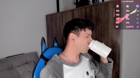 Snapshot of joe_jhonson chatting on 02-23-25, 12:48 joe jhonson online show from 02-23-25, 12:48