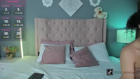 Snapshot of joeandemma chatting on 10-19-25, 01:28 Emma Joe online show from 10-19-25, 01:28