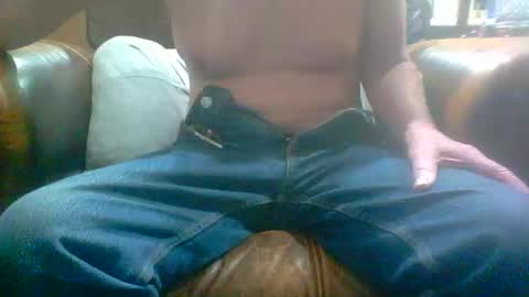 Snapshot of joeblow61616 chatting on 12-31-24, 03:53 joeblow61616 online show from 12-31-24, 03:53