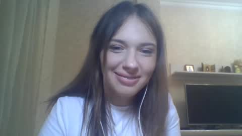 Jennifer online show from 09-11-25, 04:29