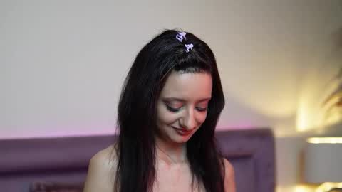  Joelle  online show from 11-26-25, 09:49