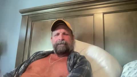 joestros online show from 10-23-25, 08:18