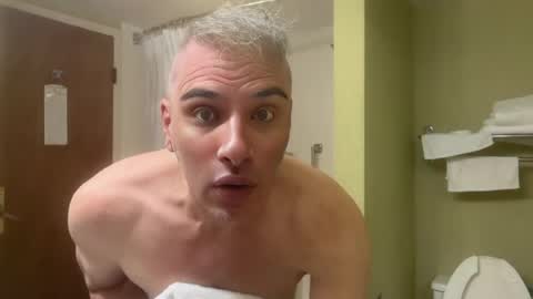Snapshot of joeyrightino chatting on 07-08-26, 02:43 Joeyrightino online show from 07-08-26, 02:43
