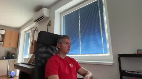 Jogger1991 online show from 08-02-26, 12:25