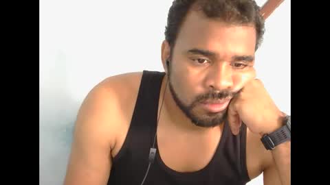 Snapshot of johan2222222222 chatting on 11-05-25, 01:44 johan2222222222 online show from 11-05-25, 01:44