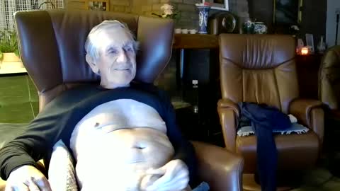 johan7 heet online show from 12-16-24, 06:16