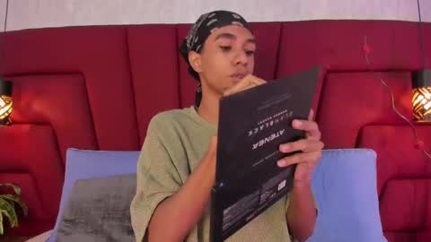 Johan  online show from 10-31-25, 11:55