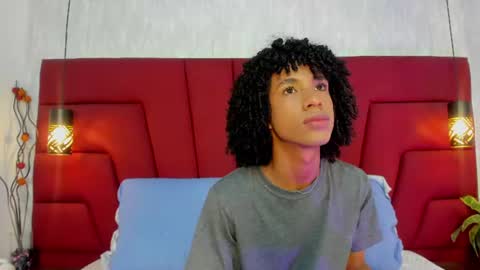 Snapshot of johan_gz_ chatting on 07-18-26, 11:36 Johan online show from 07-18-26, 11:36