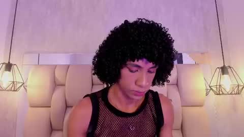 Snapshot of johan_gz_ chatting on 07-19-26, 01:26 Johan online show from 07-19-26, 01:26