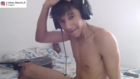 Snapshot of johan_mancini_r chatting on 01-11-25, 09:15 johan_mancini_r online show from 01-11-25, 09:15