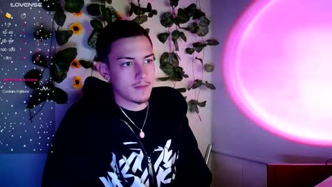 Snapshot of johan_parker222 chatting on 09-17-25, 02:13 johan_parker222 online show from 09-17-25, 02:13