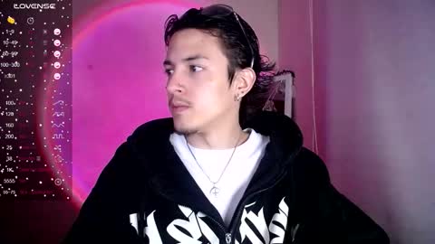 Snapshot of johan_parker222 chatting on 02-05-26, 06:51 johan_parker222 online show from 02-05-26, 06:51