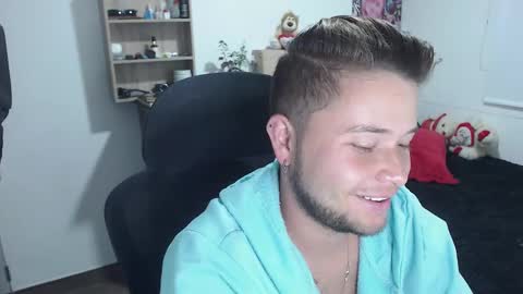 JOHAN independient model online show from 03-12-25, 12:20