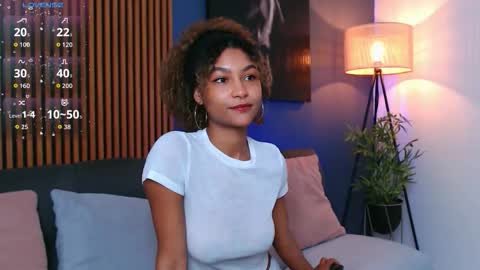 Snapshot of johapython chatting on 03-08-26, 04:11 J O H A online show from 03-08-26, 04:11