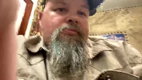 Snapshot of john40a chatting on 12-11-24, 10:38 John online show from 12-11-24, 10:38