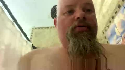 Snapshot of john40a chatting on 02-21-25, 02:39 John online show from 02-21-25, 02:39