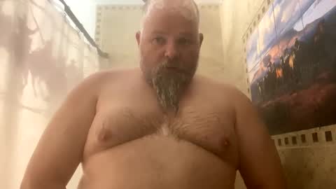 Snapshot of john40a chatting on 11-21-25, 01:59 John online show from 11-21-25, 01:59