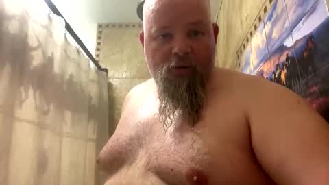 Snapshot of john40a chatting on 01-06-26, 02:26 John online show from 01-06-26, 02:26