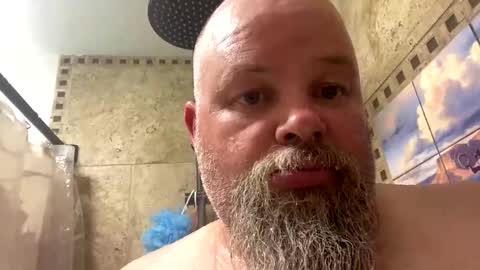 Snapshot of john40a chatting on 01-15-26, 02:27 John online show from 01-15-26, 02:27