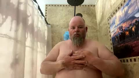 Snapshot of john40a chatting on 03-25-26, 12:16 John online show from 03-25-26, 12:16