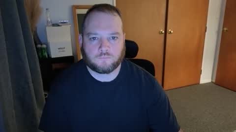 john_bear1 online show from 04-23-26, 08:24