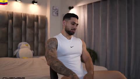 Snapshot of john_king29 chatting on 10-28-25, 11:07 john online show from 10-28-25, 11:07