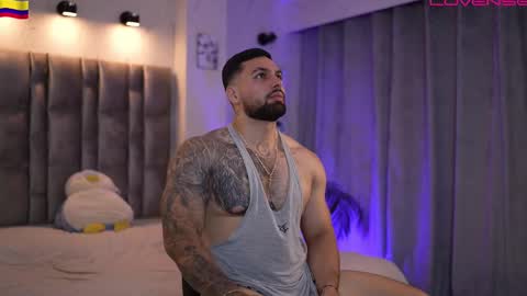 Snapshot of john_king29 chatting on 02-11-26, 11:43 john online show from 02-11-26, 11:43