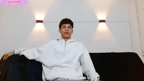 john_ssnow29 online show from 10-07-25, 02:53