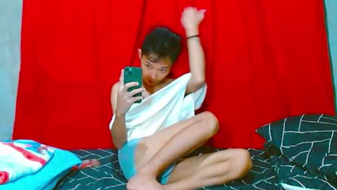 JohnXxx online show from 05-05-26, 08:22