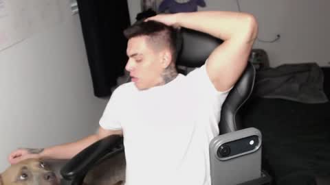 JAXX online show from 04-01-26, 01:50