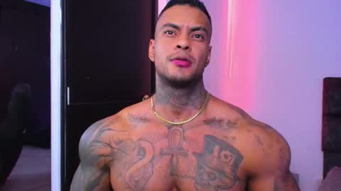 Snapshot of johnbelt_ chatting on 11-04-25, 09:25 john belt online show from 11-04-25, 09:25