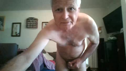 Snapshot of johndesnudado chatting on 06-12-26, 05:56 johndesnudado online show from 06-12-26, 05:56