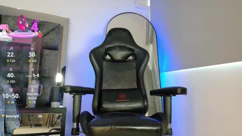 Snapshot of johnjaguar_ chatting on 03-11-26, 02:34 johnjaguar online show from 03-11-26, 02:34