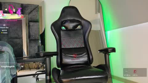 Snapshot of johnjaguar_ chatting on 03-13-26, 03:18 johnjaguar online show from 03-13-26, 03:18