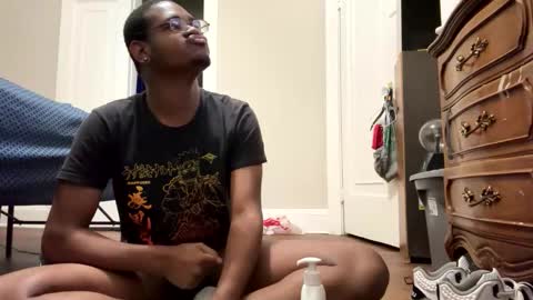 Snapshot of johnjohn6789840055 chatting on 11-15-25, 12:52 John online show from 11-15-25, 12:52