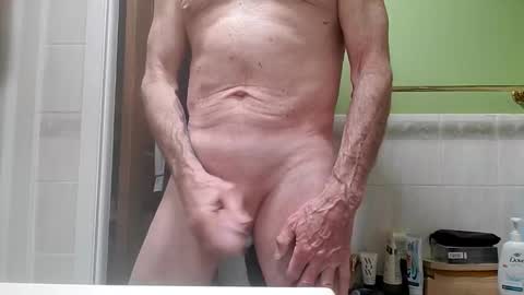 Snapshot of johnlong71 chatting on 12-28-24, 11:52 johnlong71 online show from 12-28-24, 11:52