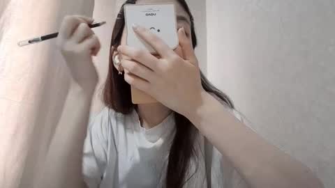 Molly online show from 12-04-25, 05:39