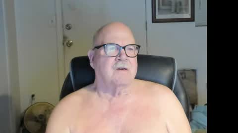 Snapshot of johnno52 chatting on 04-07-26, 10:59 johnno52 online show from 04-07-26, 10:59