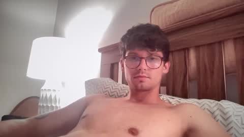 Snapshot of johnny__wood chatting on 10-01-25, 03:01 Johnny online show from 10-01-25, 03:01