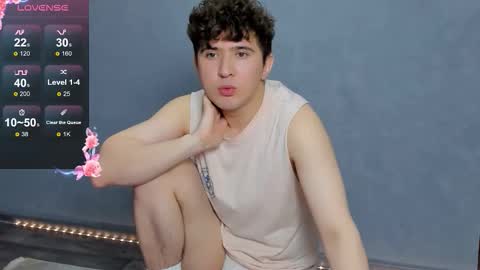 Snapshot of johnny_big_ass chatting on 03-09-26, 06:23 Johnny online show from 03-09-26, 06:23