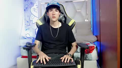 johnny_cagee online show from 10-11-25, 05:50